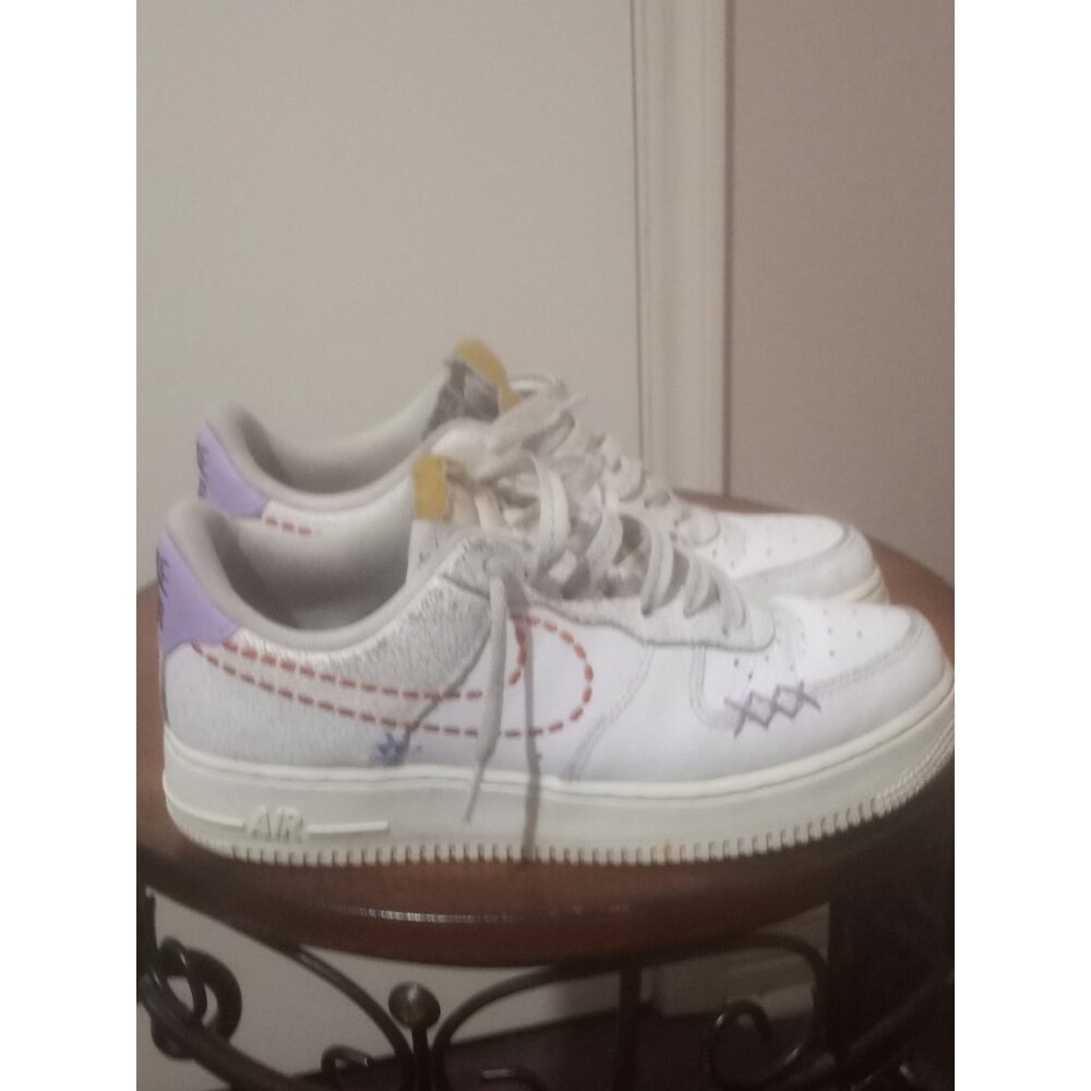 Nike Air Force 1 '07 SE 101 Sneaker Women Size 7.5 White Multi Shoes DX2348-100
